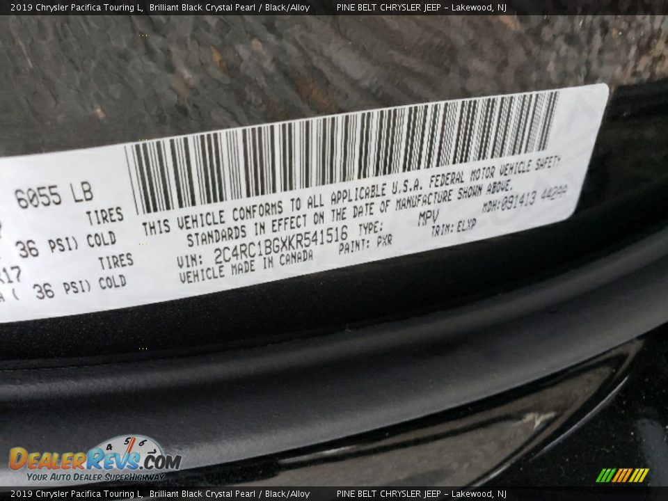 2019 Chrysler Pacifica Touring L Brilliant Black Crystal Pearl / Black/Alloy Photo #9