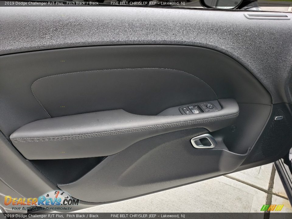 Door Panel of 2019 Dodge Challenger R/T Plus Photo #6