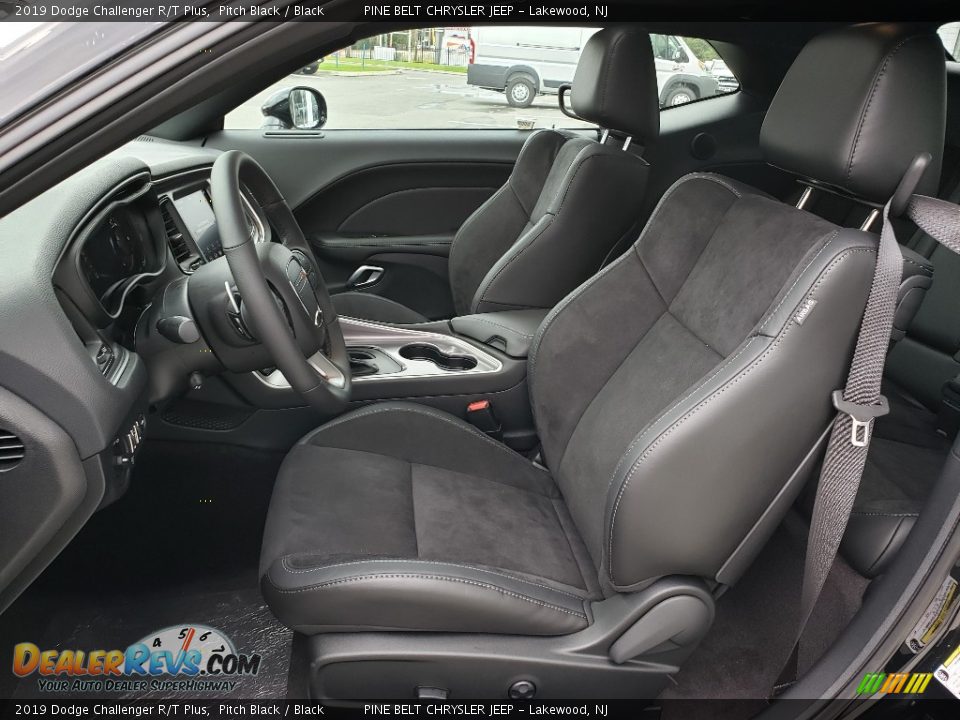 Front Seat of 2019 Dodge Challenger R/T Plus Photo #8