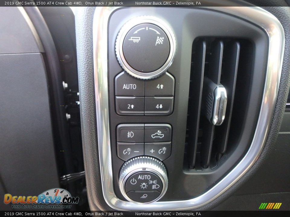 2019 GMC Sierra 1500 AT4 Crew Cab 4WD Onyx Black / Jet Black Photo #15