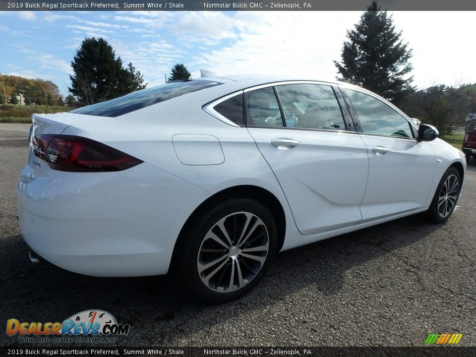 2019 Buick Regal Sportback Preferred Summit White / Shale Photo #5