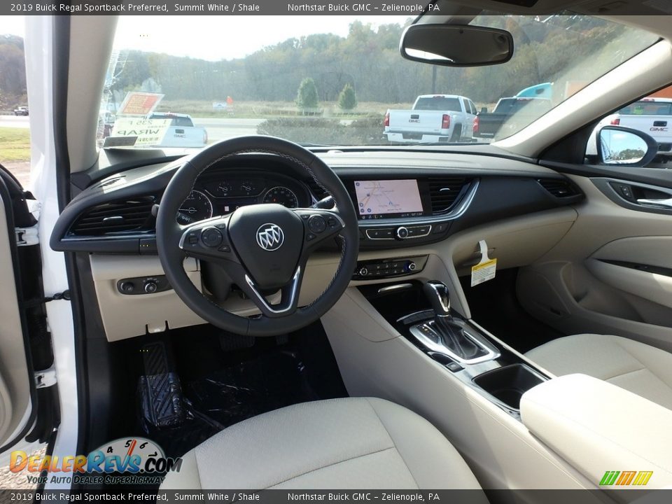 Shale Interior - 2019 Buick Regal Sportback Preferred Photo #12