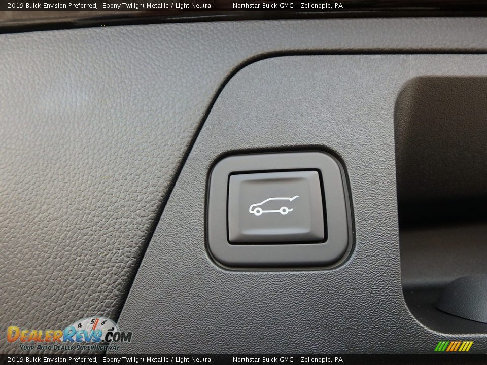 2019 Buick Envision Preferred Ebony Twilight Metallic / Light Neutral Photo #8