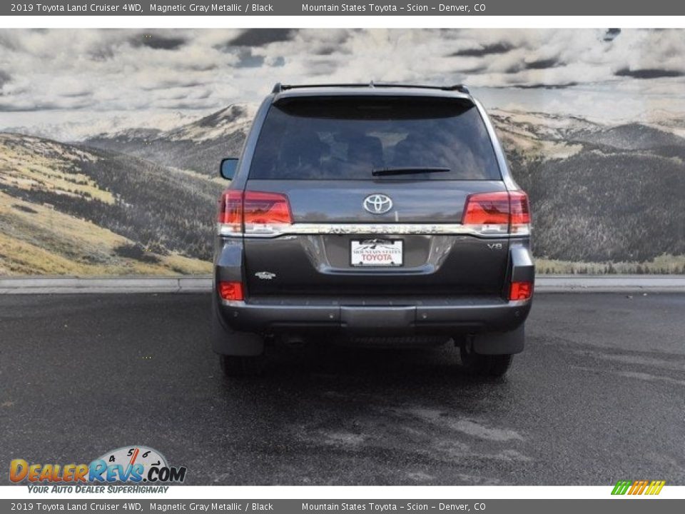 2019 Toyota Land Cruiser 4WD Magnetic Gray Metallic / Black Photo #4