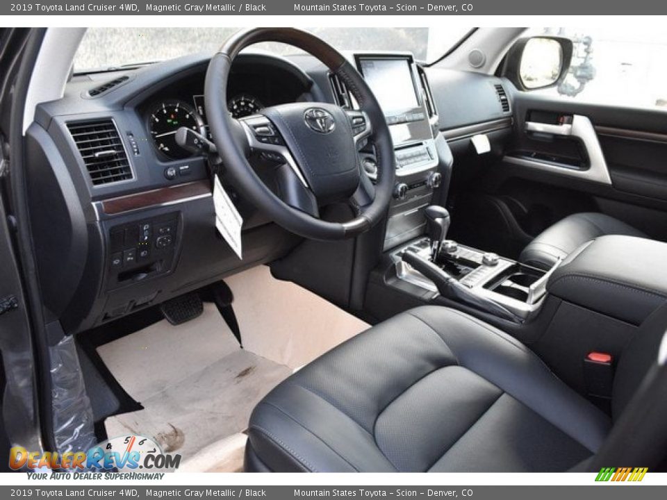 Black Interior - 2019 Toyota Land Cruiser 4WD Photo #5