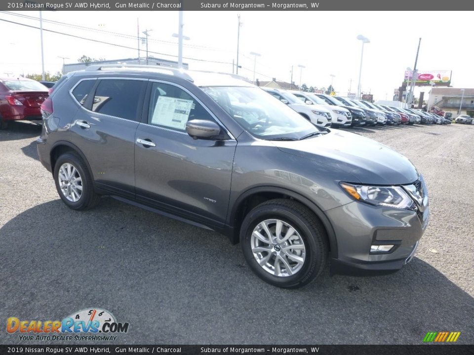 Front 3/4 View of 2019 Nissan Rogue SV AWD Hybrid Photo #1