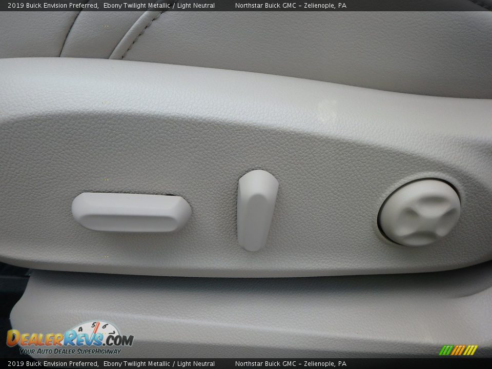 2019 Buick Envision Preferred Ebony Twilight Metallic / Light Neutral Photo #16