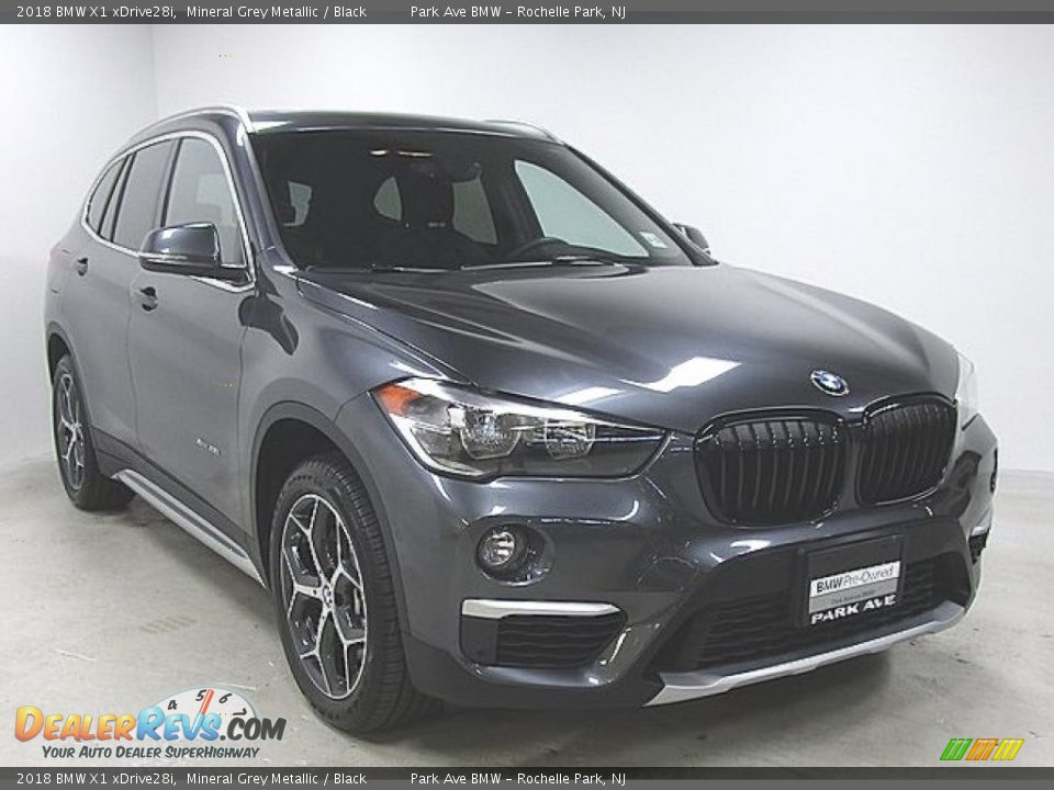 2018 BMW X1 xDrive28i Mineral Grey Metallic / Black Photo #5