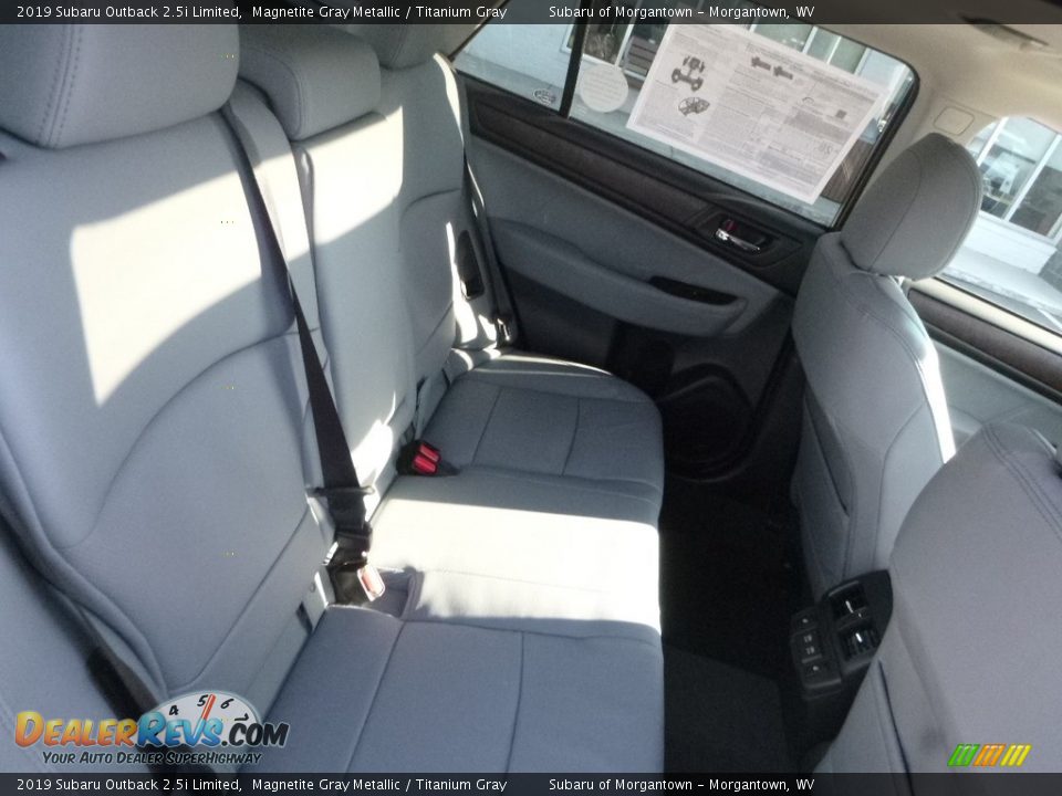 2019 Subaru Outback 2.5i Limited Magnetite Gray Metallic / Titanium Gray Photo #12