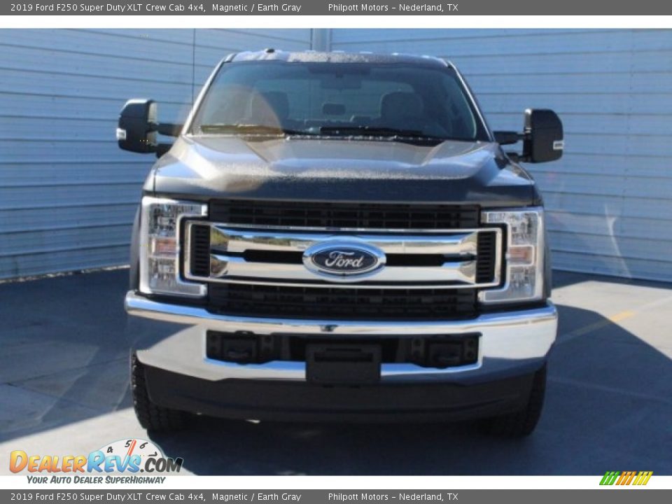 2019 Ford F250 Super Duty XLT Crew Cab 4x4 Magnetic / Earth Gray Photo #2