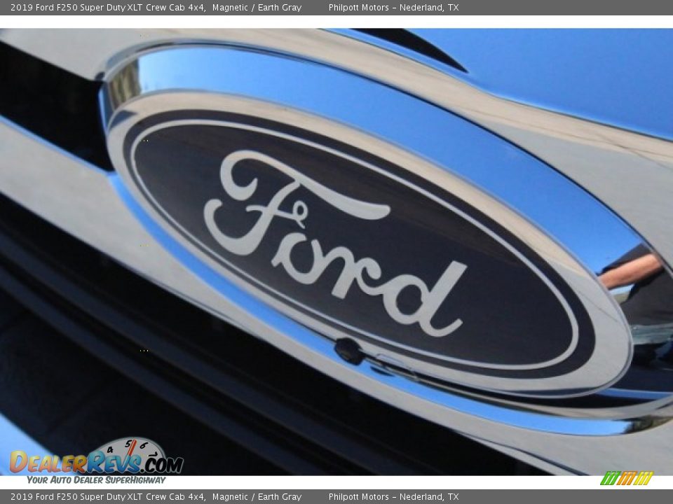 2019 Ford F250 Super Duty XLT Crew Cab 4x4 Magnetic / Earth Gray Photo #4