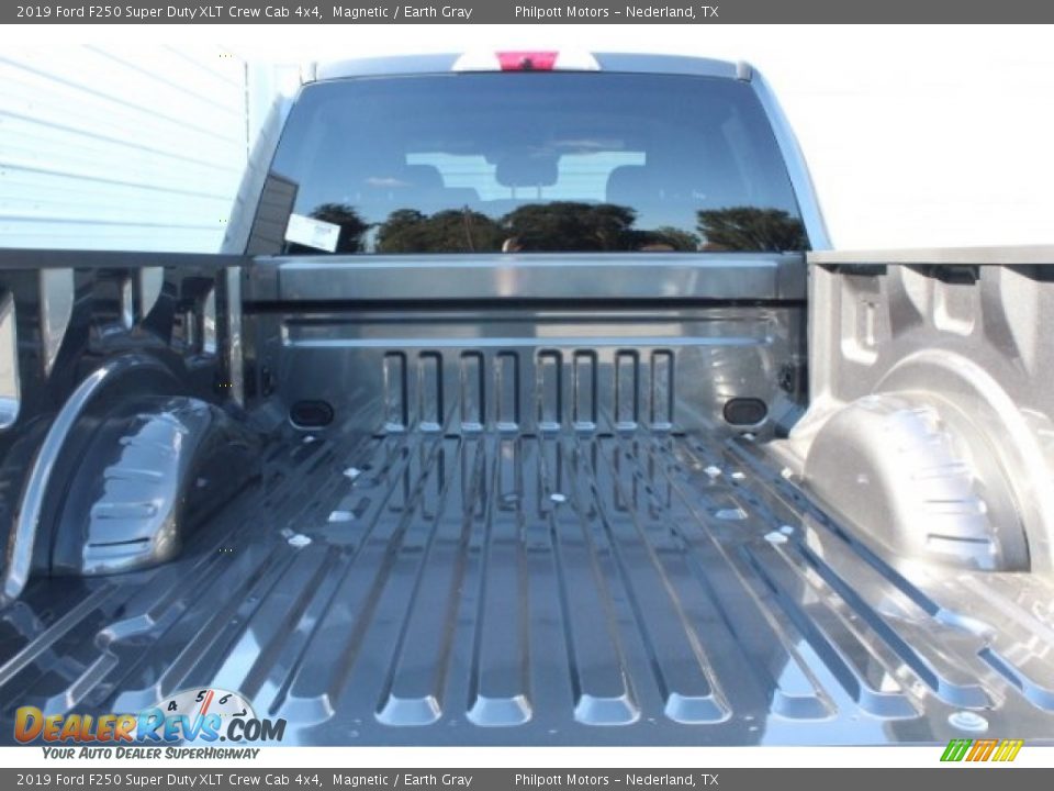 2019 Ford F250 Super Duty XLT Crew Cab 4x4 Magnetic / Earth Gray Photo #25