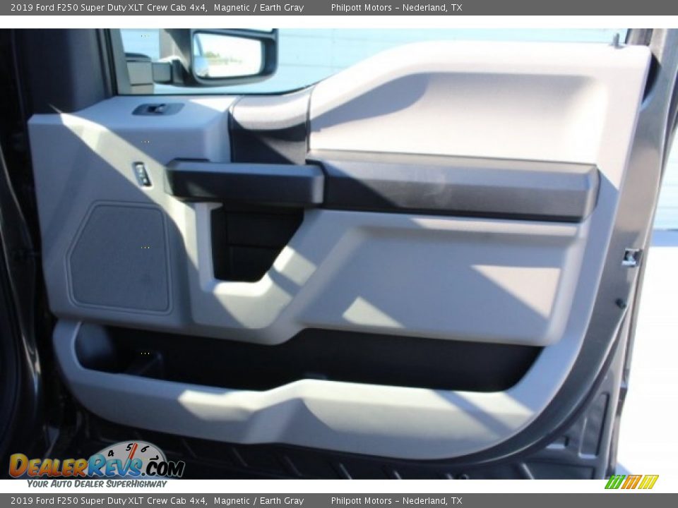 2019 Ford F250 Super Duty XLT Crew Cab 4x4 Magnetic / Earth Gray Photo #28