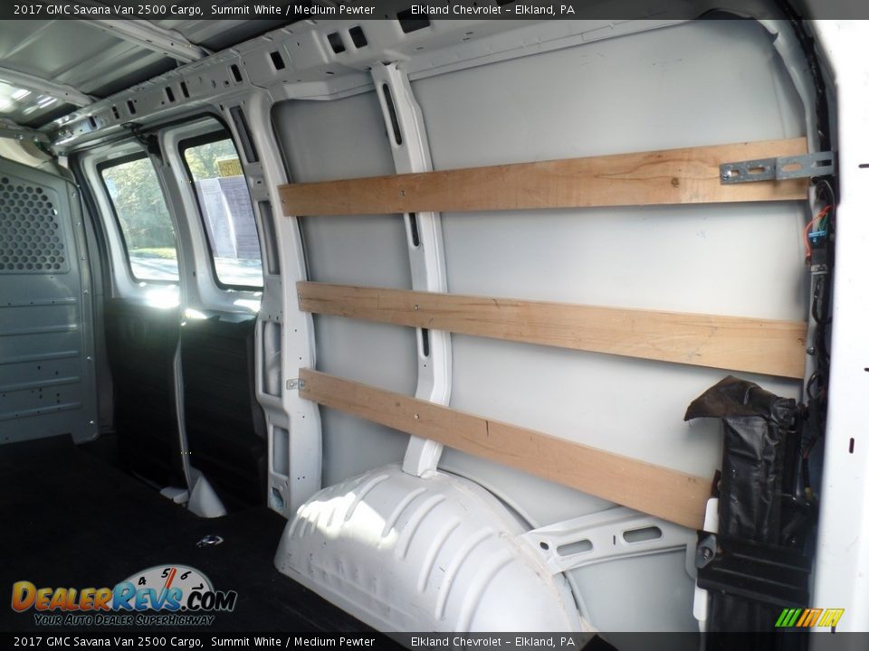 2017 GMC Savana Van 2500 Cargo Summit White / Medium Pewter Photo #14
