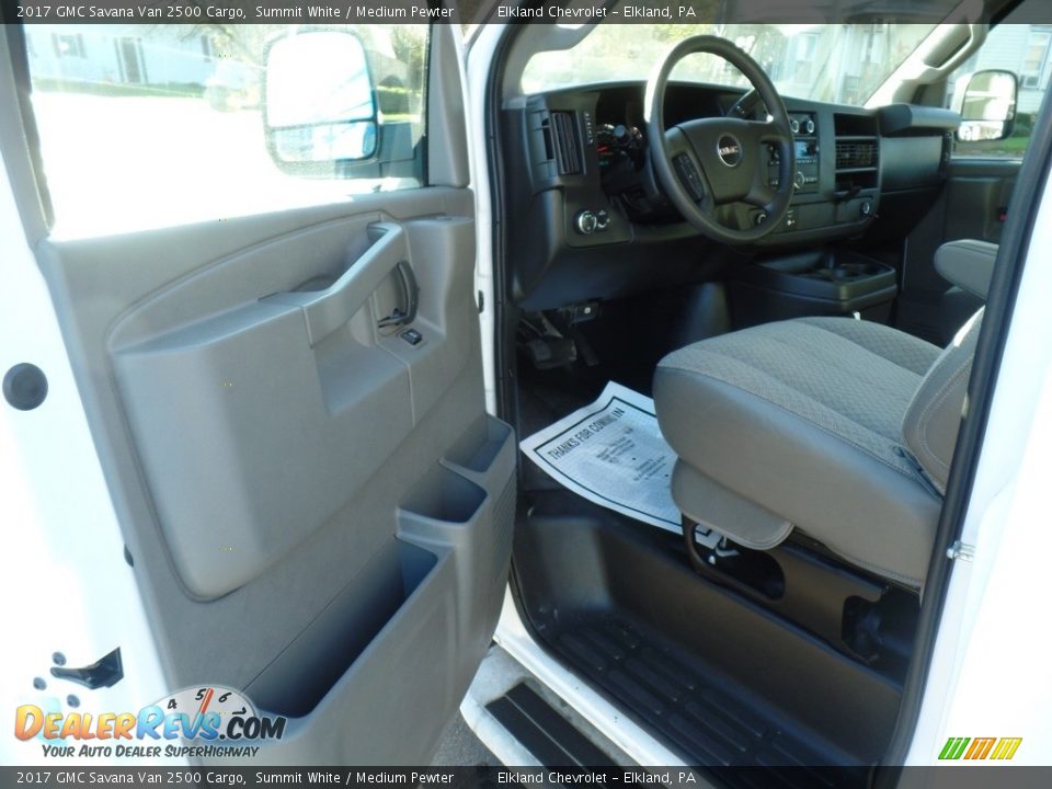 2017 GMC Savana Van 2500 Cargo Summit White / Medium Pewter Photo #15