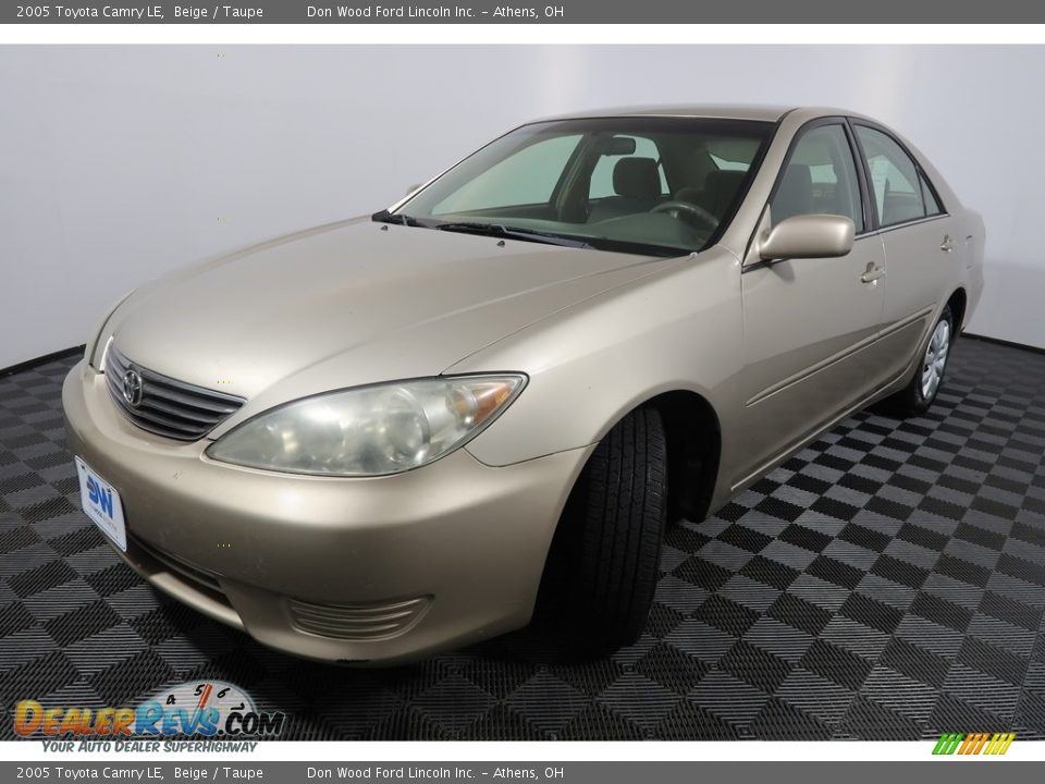 2005 Toyota Camry LE Beige / Taupe Photo #6