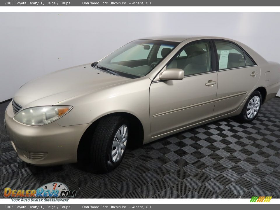 2005 Toyota Camry LE Beige / Taupe Photo #7