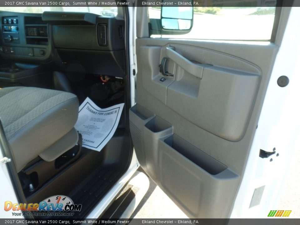 2017 GMC Savana Van 2500 Cargo Summit White / Medium Pewter Photo #32