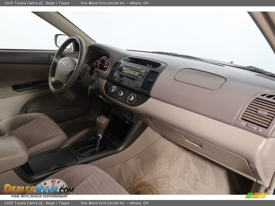 2005 Toyota Camry LE Beige / Taupe Photo #14