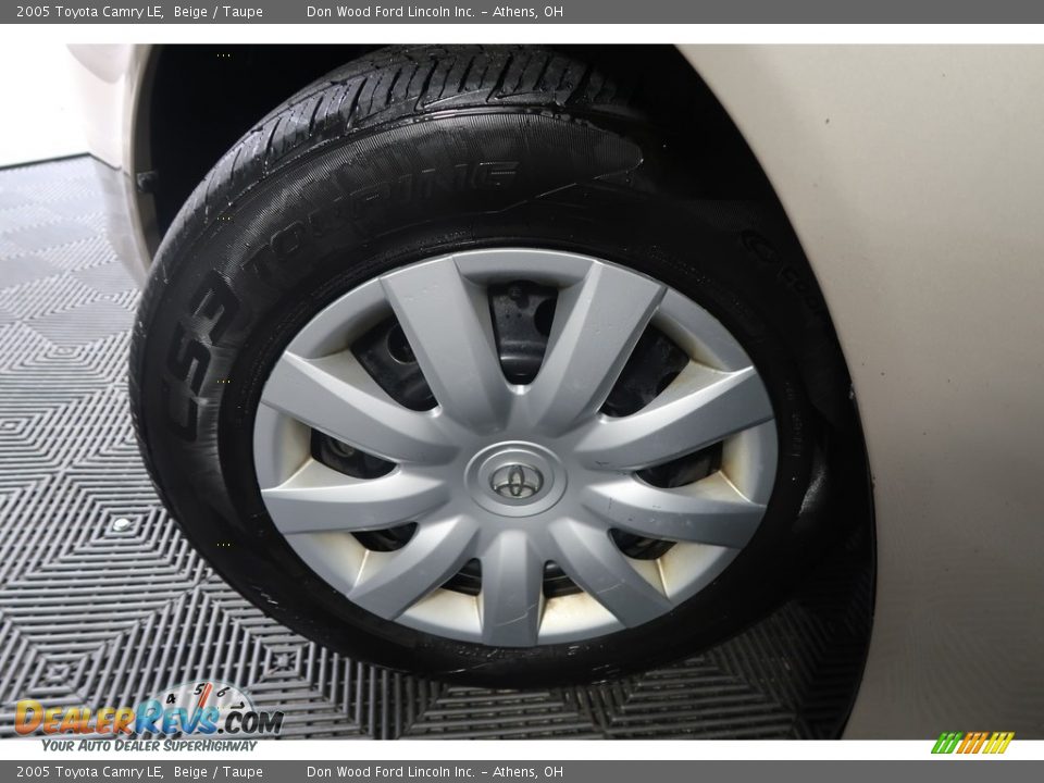 2005 Toyota Camry LE Beige / Taupe Photo #30