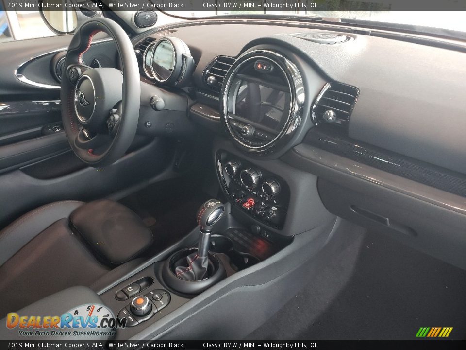 2019 Mini Clubman Cooper S All4 White Silver / Carbon Black Photo #5