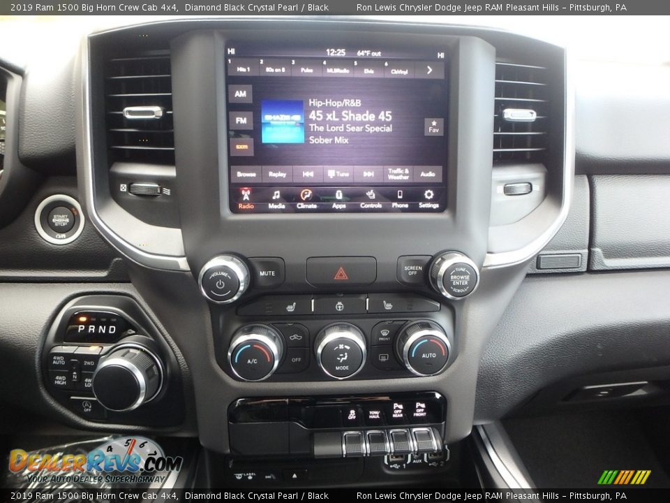 2019 Ram 1500 Big Horn Crew Cab 4x4 Diamond Black Crystal Pearl / Black Photo #16