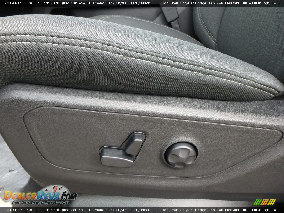 2019 Ram 1500 Big Horn Black Quad Cab 4x4 Diamond Black Crystal Pearl / Black Photo #15