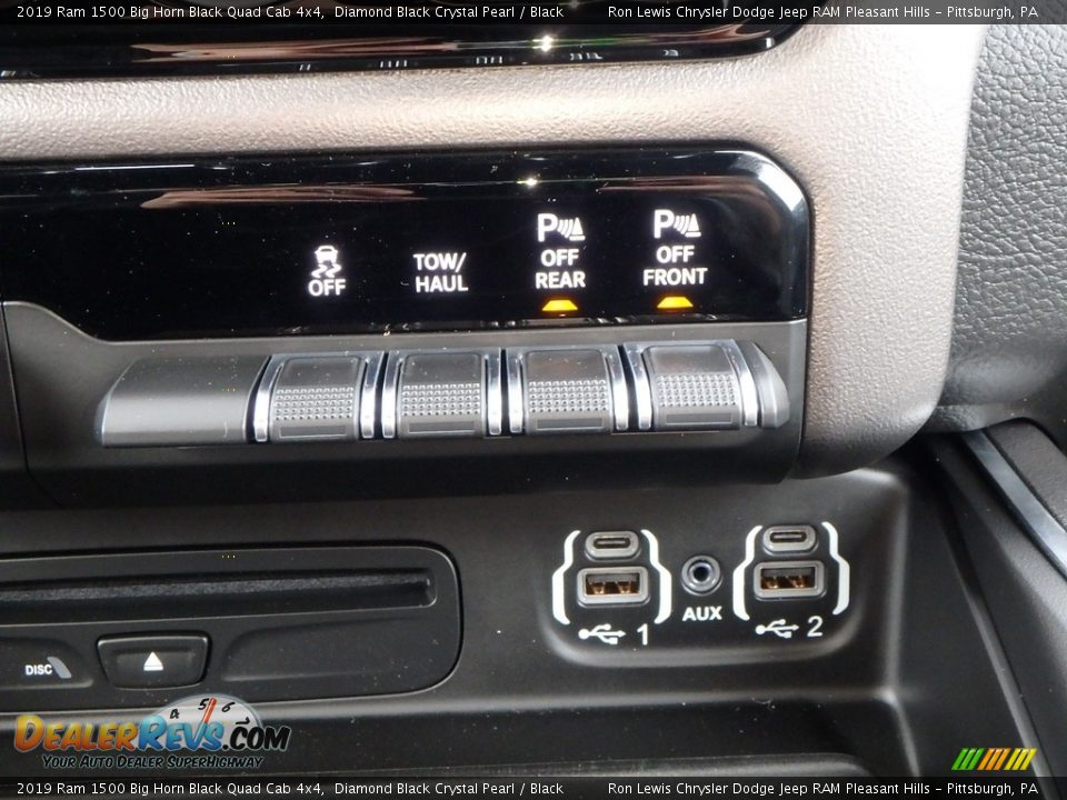 2019 Ram 1500 Big Horn Black Quad Cab 4x4 Diamond Black Crystal Pearl / Black Photo #19