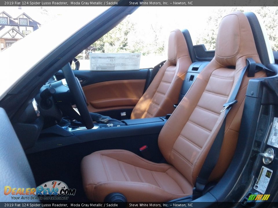 Front Seat of 2019 Fiat 124 Spider Lusso Roadster Photo #11