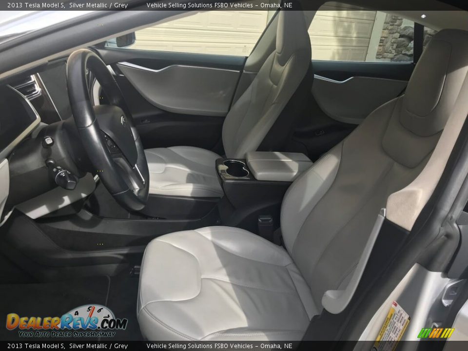Front Seat of 2013 Tesla Model S  Photo #4