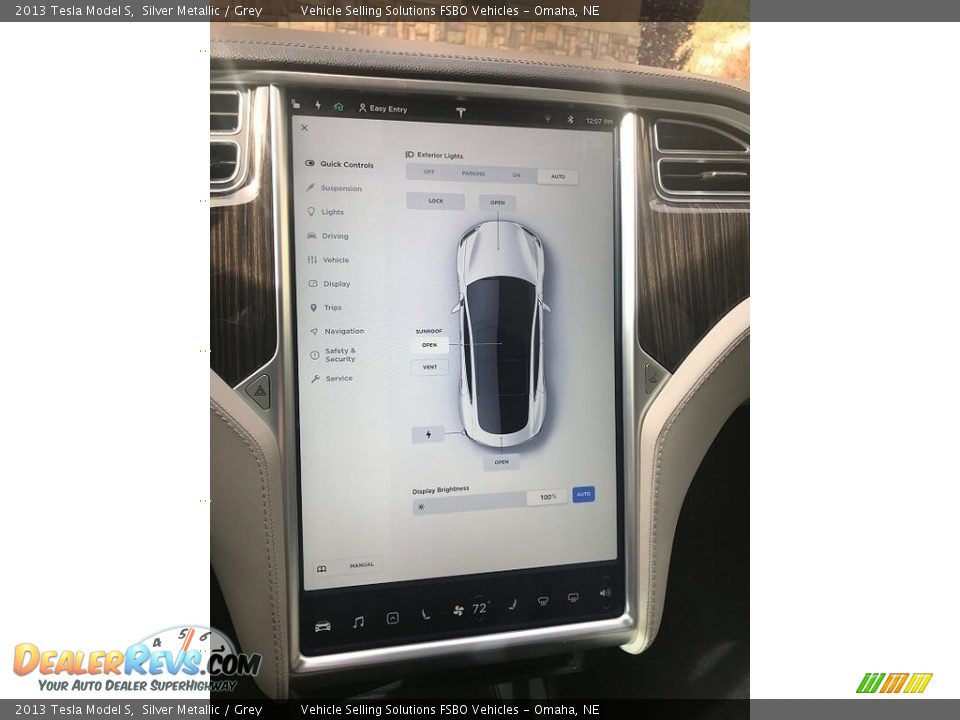 Controls of 2013 Tesla Model S  Photo #11