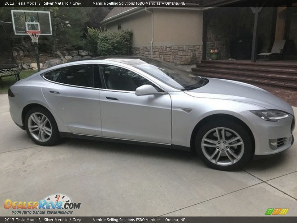 Silver Metallic 2013 Tesla Model S  Photo #15