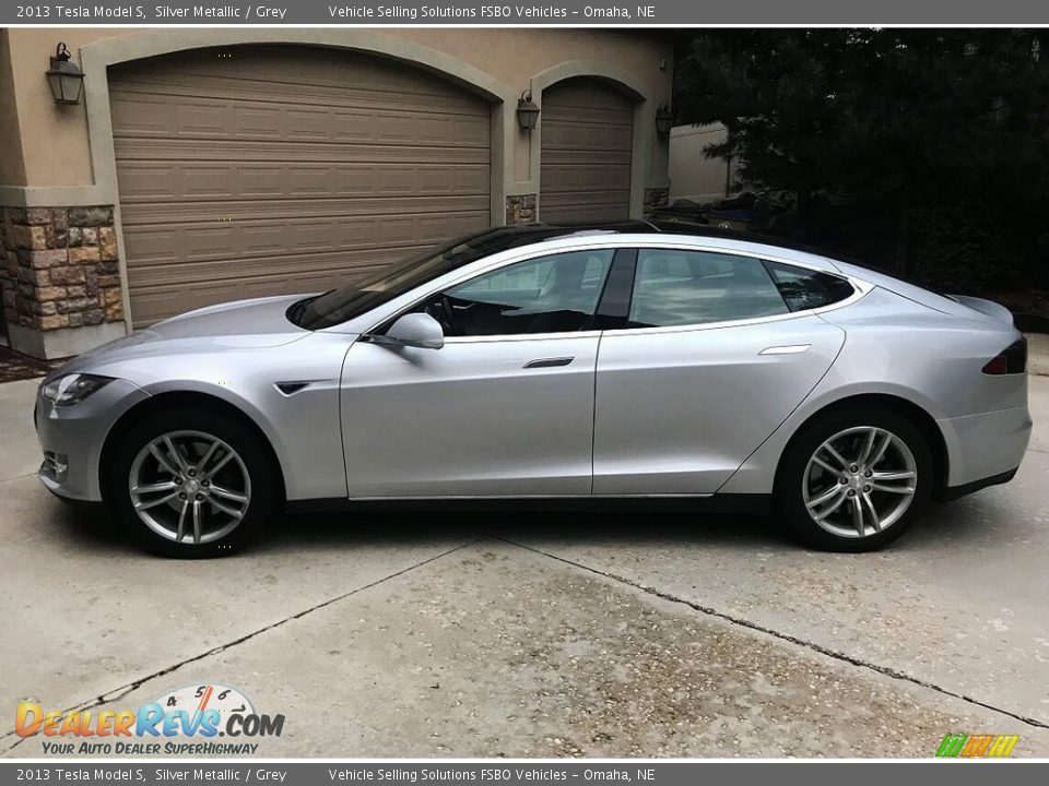 Silver Metallic 2013 Tesla Model S  Photo #19