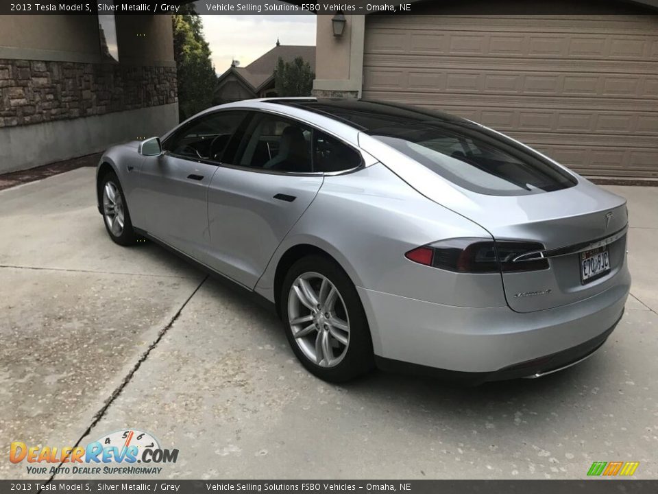 2013 Tesla Model S Silver Metallic / Grey Photo #20