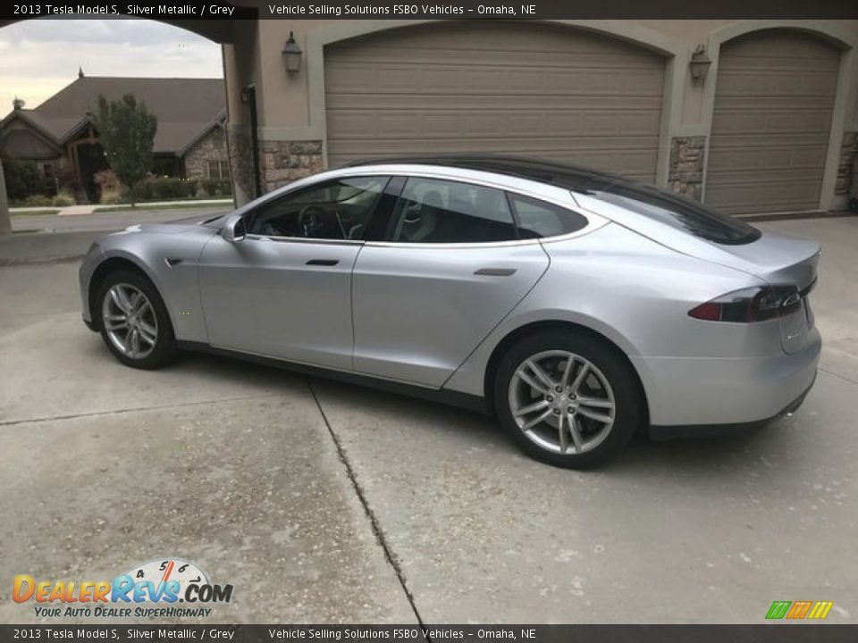 Silver Metallic 2013 Tesla Model S  Photo #24