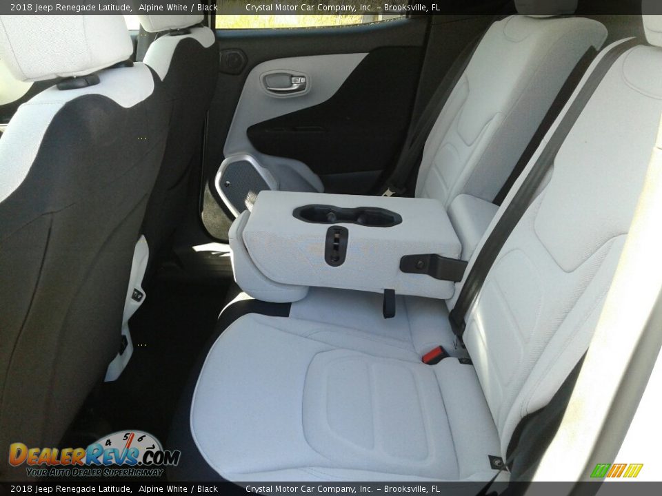 2018 Jeep Renegade Latitude Alpine White / Black Photo #10