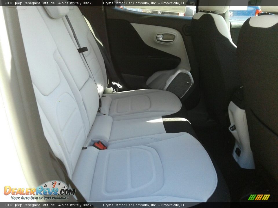 2018 Jeep Renegade Latitude Alpine White / Black Photo #11