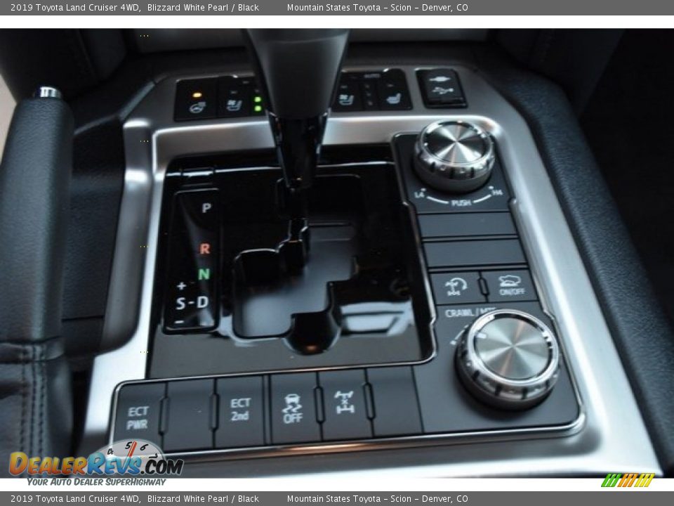 Controls of 2019 Toyota Land Cruiser 4WD Photo #36
