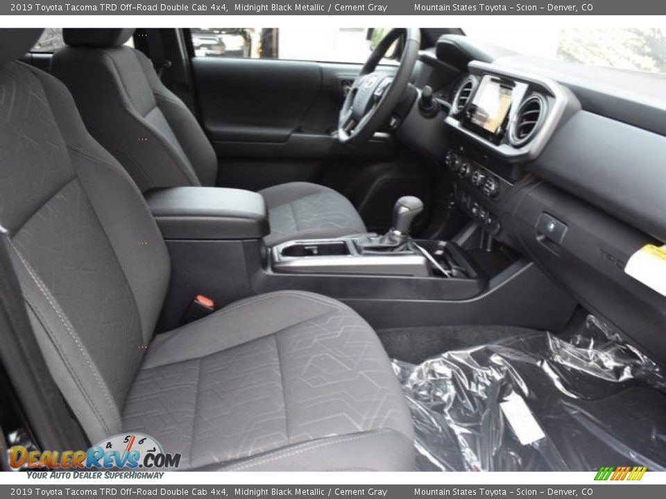 2019 Toyota Tacoma TRD Off-Road Double Cab 4x4 Midnight Black Metallic / Cement Gray Photo #12