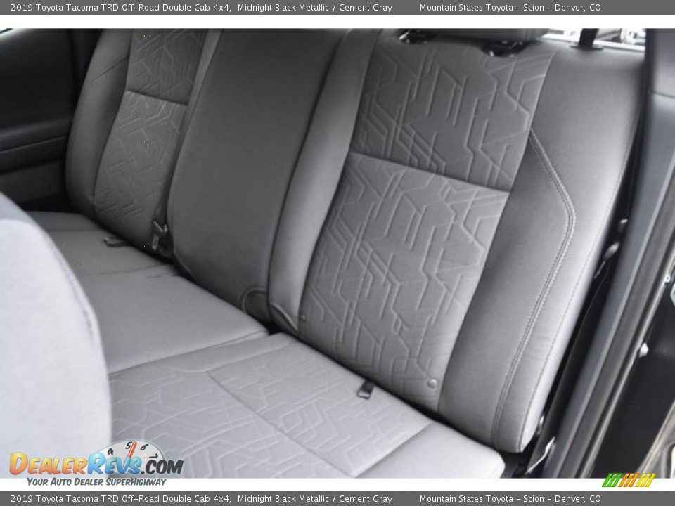 2019 Toyota Tacoma TRD Off-Road Double Cab 4x4 Midnight Black Metallic / Cement Gray Photo #16