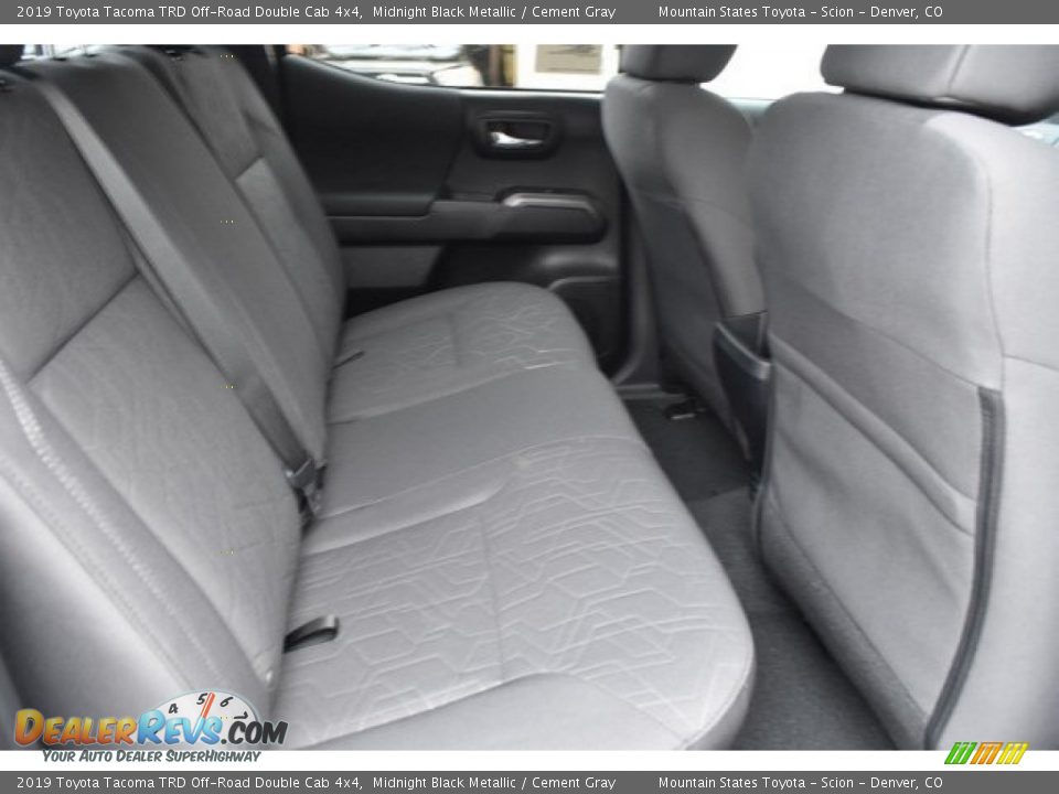 2019 Toyota Tacoma TRD Off-Road Double Cab 4x4 Midnight Black Metallic / Cement Gray Photo #18