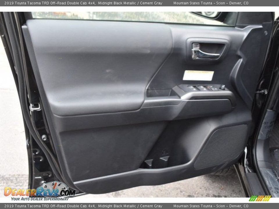 2019 Toyota Tacoma TRD Off-Road Double Cab 4x4 Midnight Black Metallic / Cement Gray Photo #20