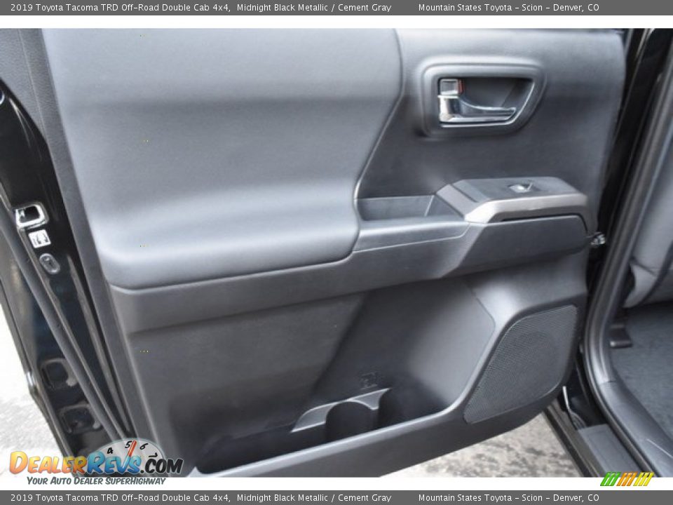 2019 Toyota Tacoma TRD Off-Road Double Cab 4x4 Midnight Black Metallic / Cement Gray Photo #21