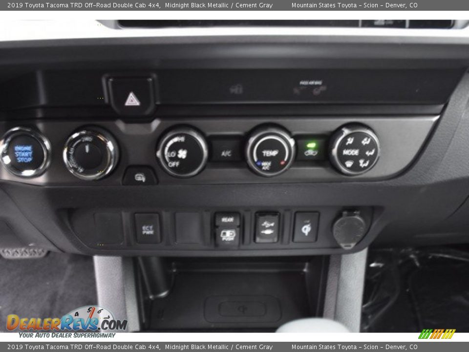 2019 Toyota Tacoma TRD Off-Road Double Cab 4x4 Midnight Black Metallic / Cement Gray Photo #29