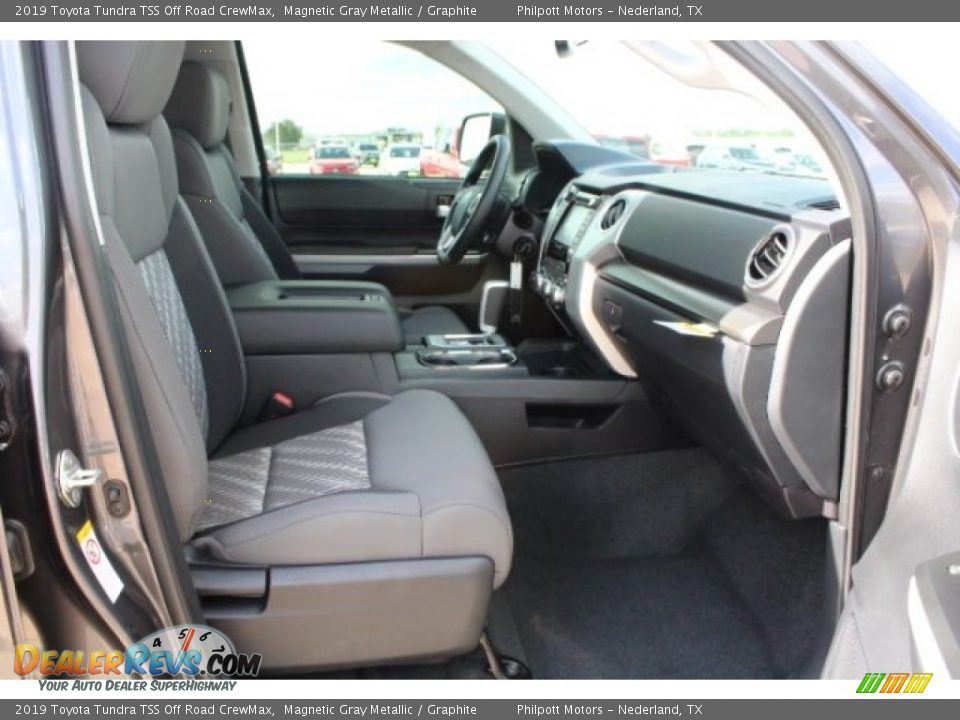 2019 Toyota Tundra TSS Off Road CrewMax Magnetic Gray Metallic / Graphite Photo #32