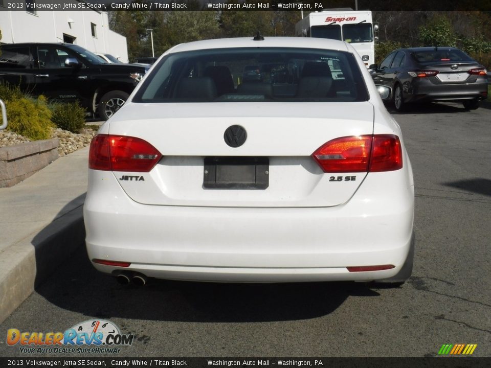 2013 Volkswagen Jetta SE Sedan Candy White / Titan Black Photo #7