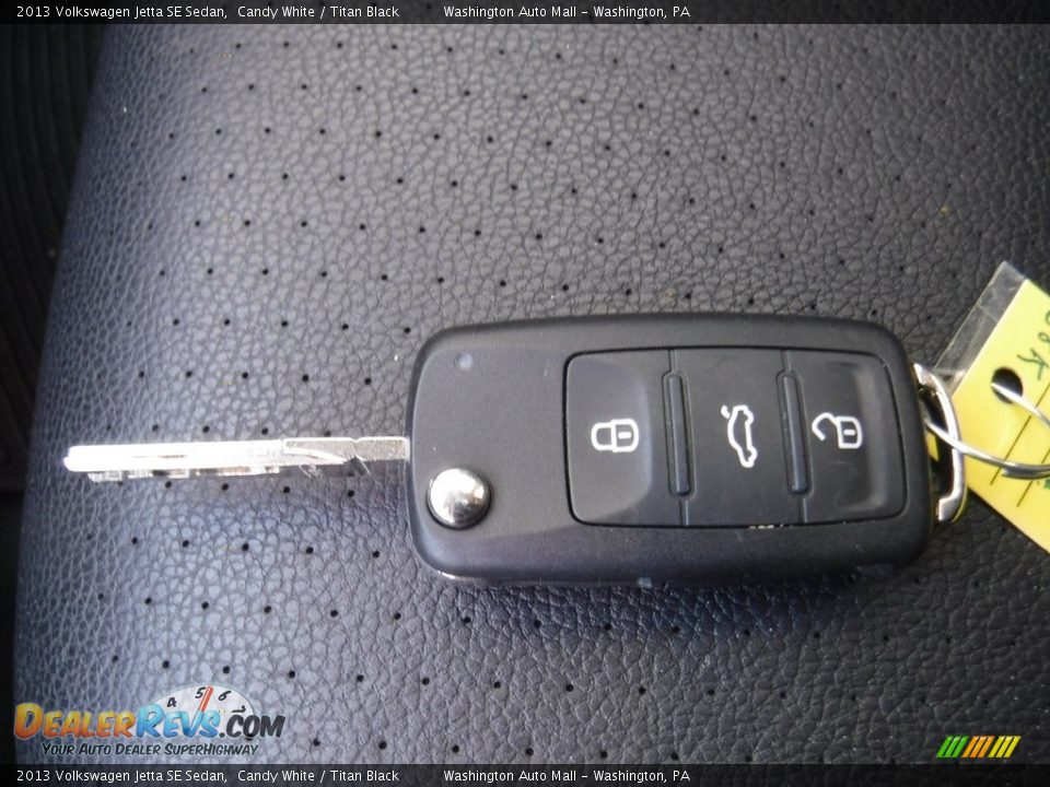 2013 Volkswagen Jetta SE Sedan Candy White / Titan Black Photo #18