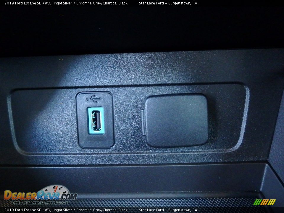 2019 Ford Escape SE 4WD Ingot Silver / Chromite Gray/Charcoal Black Photo #17