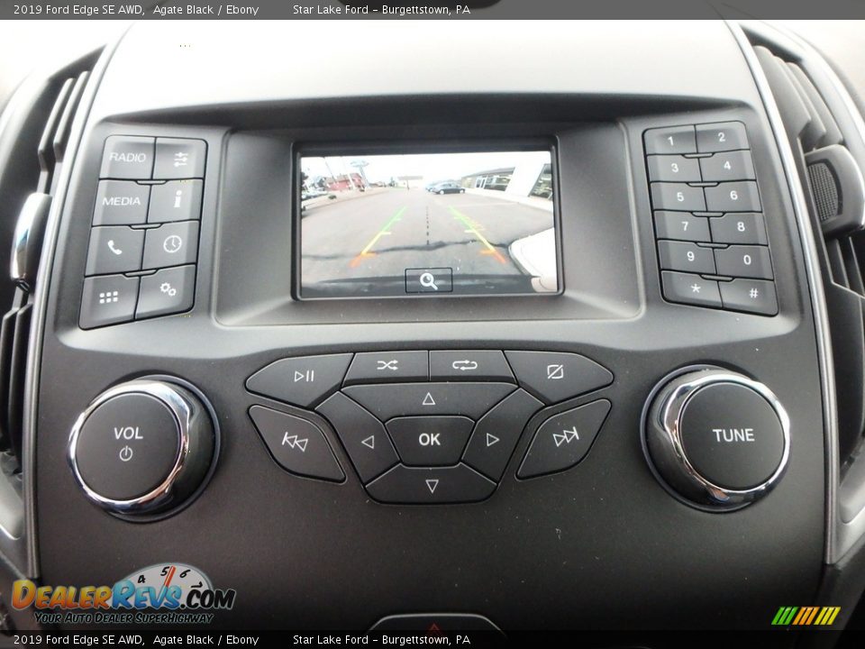 Controls of 2019 Ford Edge SE AWD Photo #20