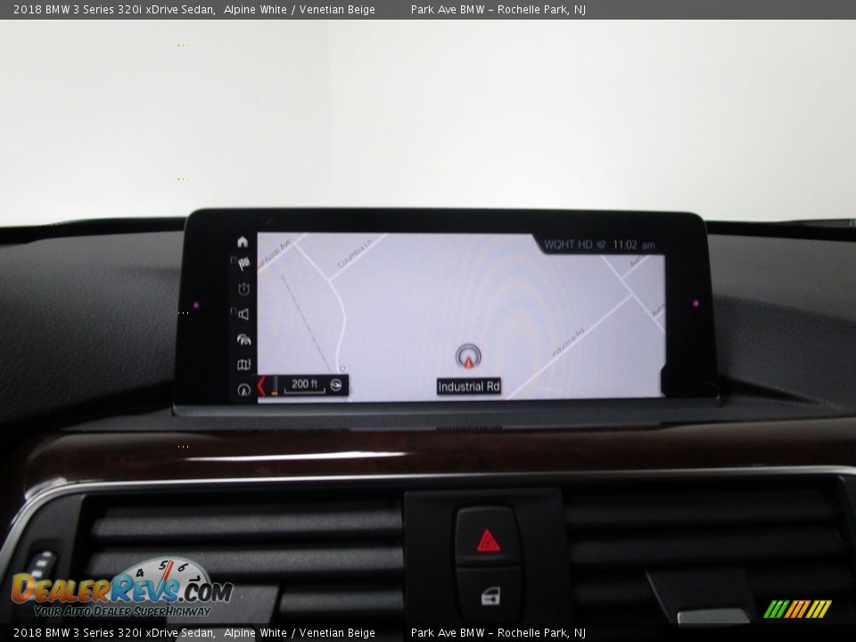 2018 BMW 3 Series 320i xDrive Sedan Alpine White / Venetian Beige Photo #25